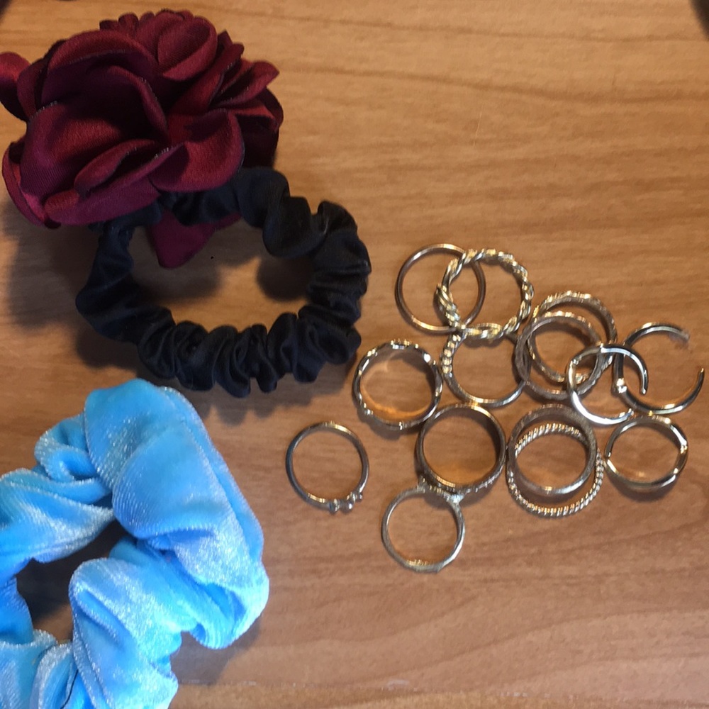 Rings and scrunches